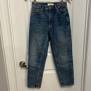 Dynamite - Claudia Jeans